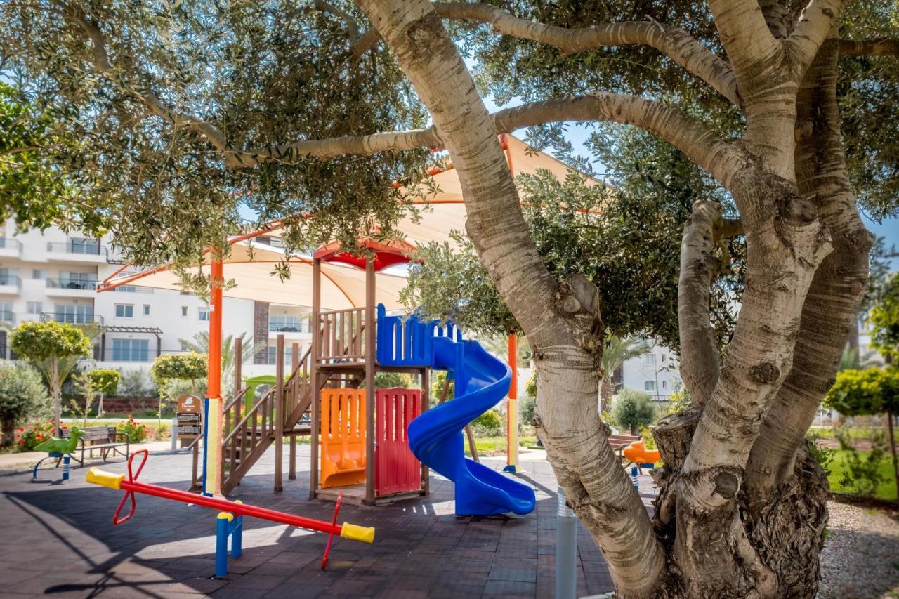 Thalassa Beach Family & Waterpark Resort Vokolidha Exterior photo
