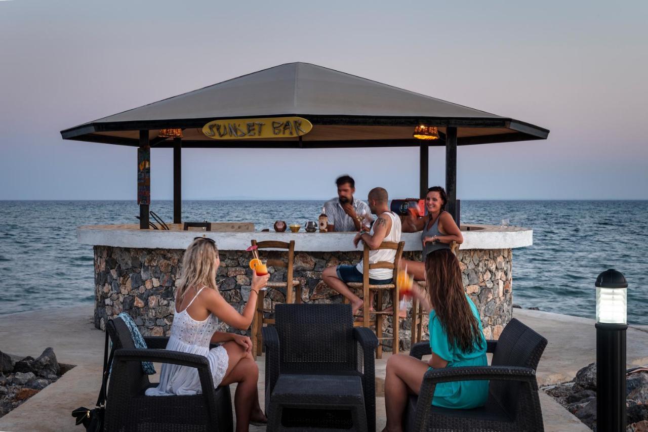 Thalassa Beach Family & Waterpark Resort Vokolidha Exterior photo